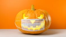 Празничен или призрачен – декорът за Хелоуин на звездите