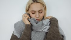 Зимна мода: Четири начина за носене на шал