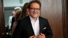 Веско Ешкенази показа порасналата Луиза 