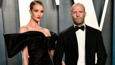 Романтика в Позитано – ваканционните снимки на Роузи Хънтингтън-Уайтли и Джейсън Стейтъм