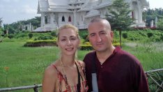 Нети показа двете си майки