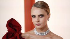 Пролетни прически – Кара Делевин скъси косата си