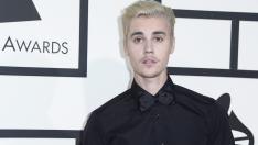 Джъстин Бийбър и Ариана Гранде с благотворителна песен