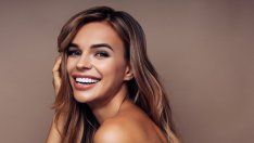 Топли есенни нюанси в косите – тенденциите, в които ще се влюбите