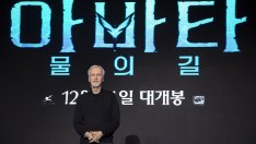 Джеймс Камерън казва, че „Аватар 3“ е „на прав път“, готов до Коледа 2025 г.