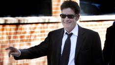 Ах, този Чичо Чарли!