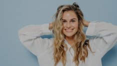 Съвети за красота – 6 грешки, които да избягвате при оформянето на вълниста коса