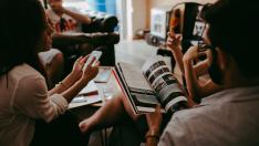 Етикет: Как да общуваме в работните онлайн чатове