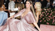 Жизел Бюндхен защити Даутцен Крус относно антиваксърски пост