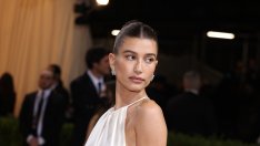 Хейли Бийбър коментира слуховете за бременността ѝ