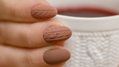 Карамел мат – най-актуалната тенденция за маникюр тази есен