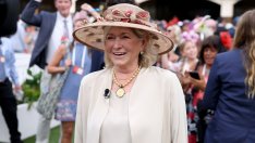 60 години Sports Illustrated Swimsuit с Марта Стюарт, Тайра Банкс и Паулина Порижкова 