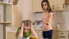 Жените от кои зодии стават най-строгите и стриктни майки