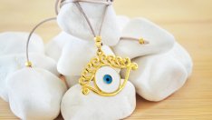 Колие против зли очи по примера на Меган Маркъл – идеално за Лунната нова година