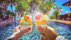 Плаж, море, басейн... Кои храни трябва да избягвате през лятото? 