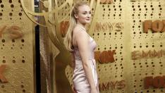 Софи Търнър с послание към жените, качили килограми след раждането  