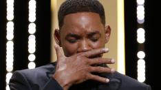 Стегнато тяло ли? Уил Смит се хвали с бирено коремче