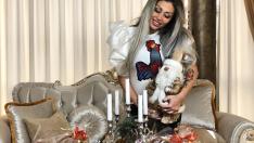 Джулиана Гани ражда около Нова година 