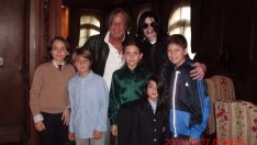 Принс Джексън: Баща ми много се притесняваше от белите петна по тялото си