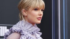 Тейлър Суифт с голямо дарение за хранителни банки в САЩ