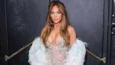 Ходещо произведение на изкуството: Джей Ло с впечатляваща визия на Dolce & Gabbana