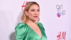 Вижте синята мраморна кухня на Кейт Хъдсън, която я кара да се чувства отново като дете