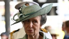 Защо принцеса Ан не се разбра с Меган Маркъл?