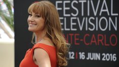 Джейн Сиймур показва перфектната си фигура на плажа в Тайланд 