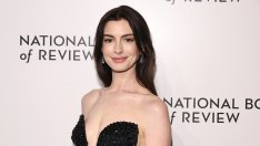 Ан Хатауей абортирала по време на театрална пиеса