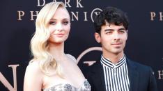 Софи Търнър потвърди бременността си