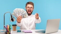 3 зодиакални знака привличат голям финансов успех през септември 2026 г.