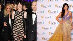 Ан Хатауей и Катрин Зита-Джоунс – две красиви жени в прозрачни рокли