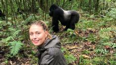 Мария Шарапова влезе в джунглата, срещна се с горили