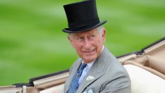 Крал Чарлз отбеляза 74 години с нов портрет и нова роля