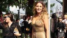 Блейк Лайвли впечатли със селекция от елегантни рокли на цветя