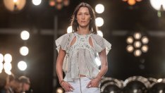 Бела Хадид и силата да водиш битката си с депресията и лаймската болест