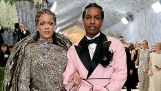 10-месечната дъщеря на Риана се появи във визия на Fendi на концерт на майка си и Jay-Z