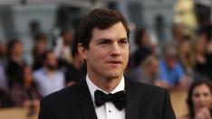 Деми разказа за Аштън в книга, но той остана недоволен...