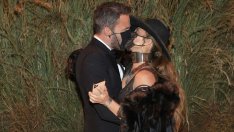 Дебют за Хейли и Джъстин, целувка за Джей Ло и Бен Афлек – двойките на Met Gala 2021