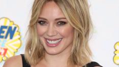 Хилари Дъф отглежда кокошки в двора си