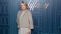 На 81, без свян, без задръжки – Марта Стюарт е най-възрастната жена на корицата на Sports Illustrated Swimsuit