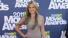 Обрат! Аманда Байнс всъщност не е бременна