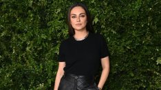 Къде си Аштън – Мила Кунис се появи на събитие без съпруга си