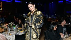 Бременната Джеси Джей с розова фотосесия