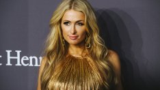 Честитят на Парис Хилтън за бебе, тя продължава да отрича 