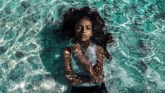 Морска вода - помага ли при лечението на акне?