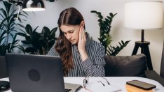 6 естествени лека, които могат да помогнат за облекчаване на шума в ушите