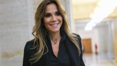 Голямата дъщеря на Ивайла Бакалова се дипломира