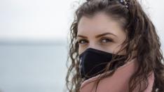 Маска за коктейли стана хит в интернет