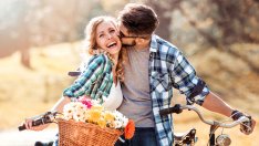 Пролетна романтика – 7 идеи за любовна среща на открито